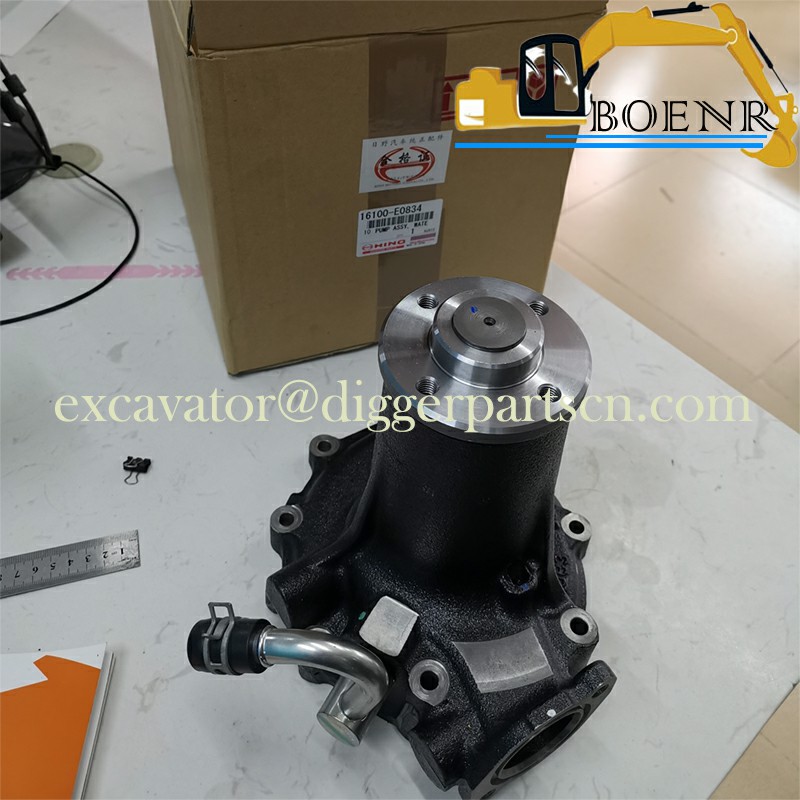 VH16100E0834 16100-E0834 J05E Engine Water Pump For SK200-9