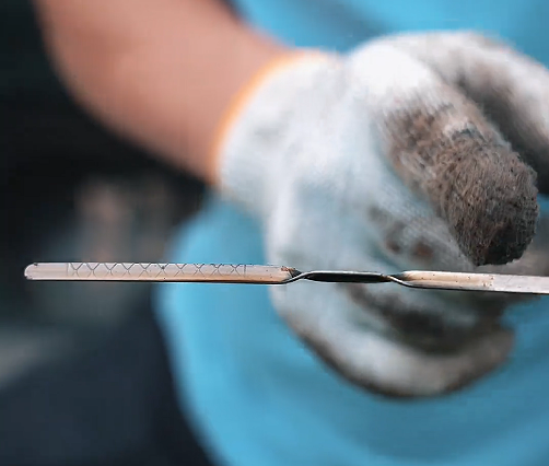 How to Troubleshoot Excavator Engine Oil Dilution: An Expert Guide