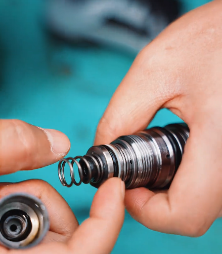 Kobelco Excavator Slow Overall Movement: Troubleshooting & Main Relief Valve Adjustment Guide Kobelco Excavator Slow Overall Movement: Troubleshooting & Main Relief Valve Adjustment Guide
