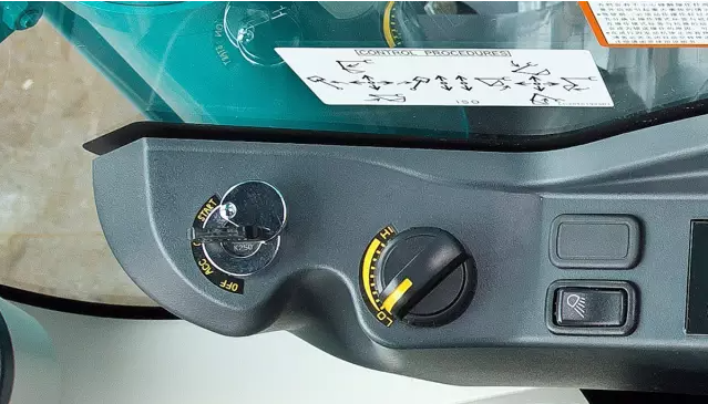 Kobelco 8-Series Excavator Operating TipsFour Switches Kobelco 8-Series Excavator Operating TipsFour Switches